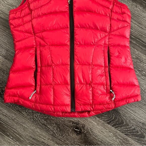 Lole Duck Feather Vest - Picture 2 of 6